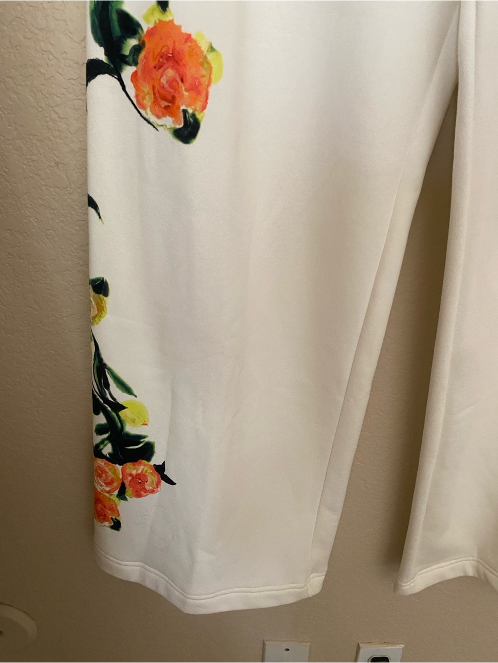 Nike Cream Limited Edition Wide-Leg Sweatpants with Orange & Yellow Floral Print - Picture 3 of 10